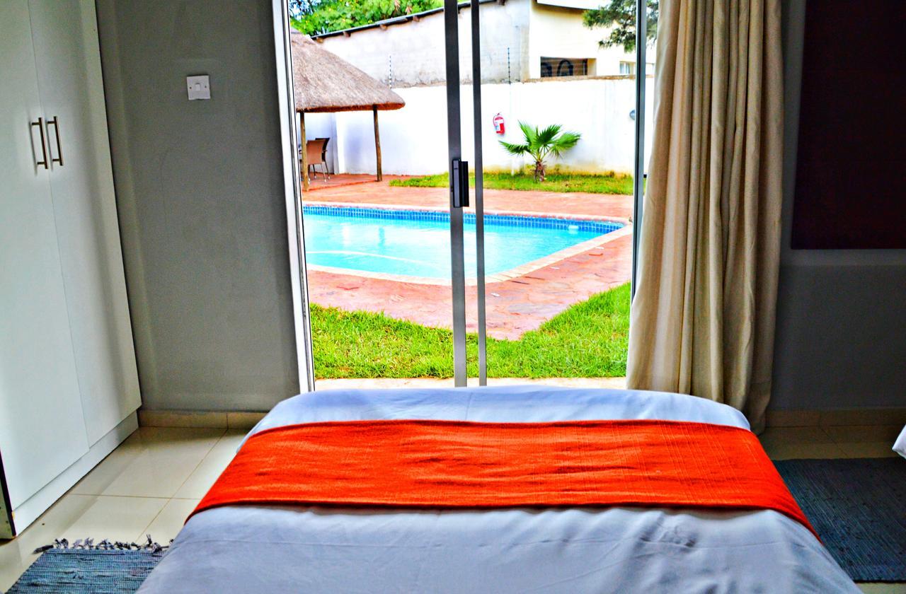 Cosy Palms Acomodação com café da manhã Gaborone Exterior foto