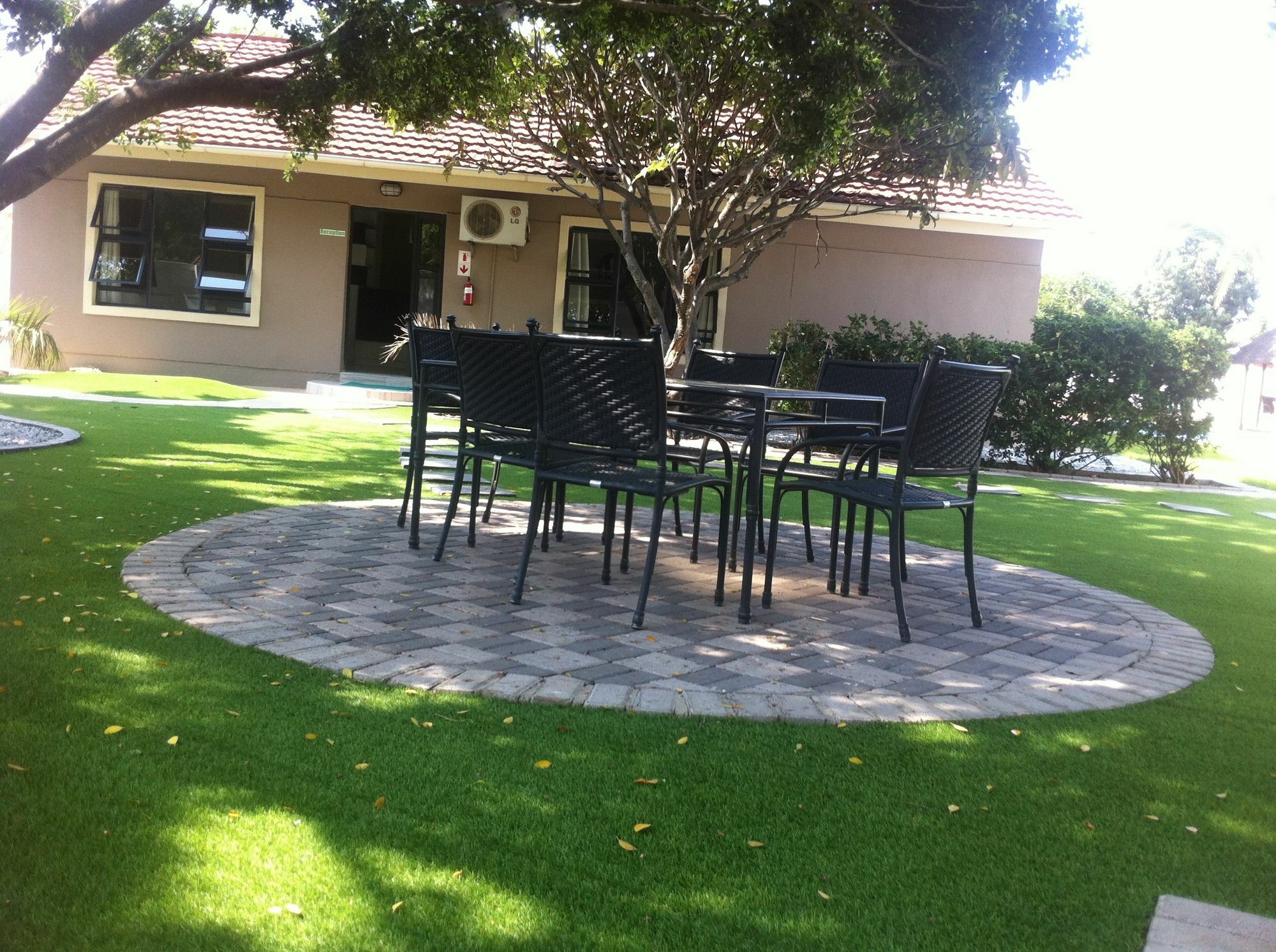 Cosy Palms Acomodação com café da manhã Gaborone Exterior foto