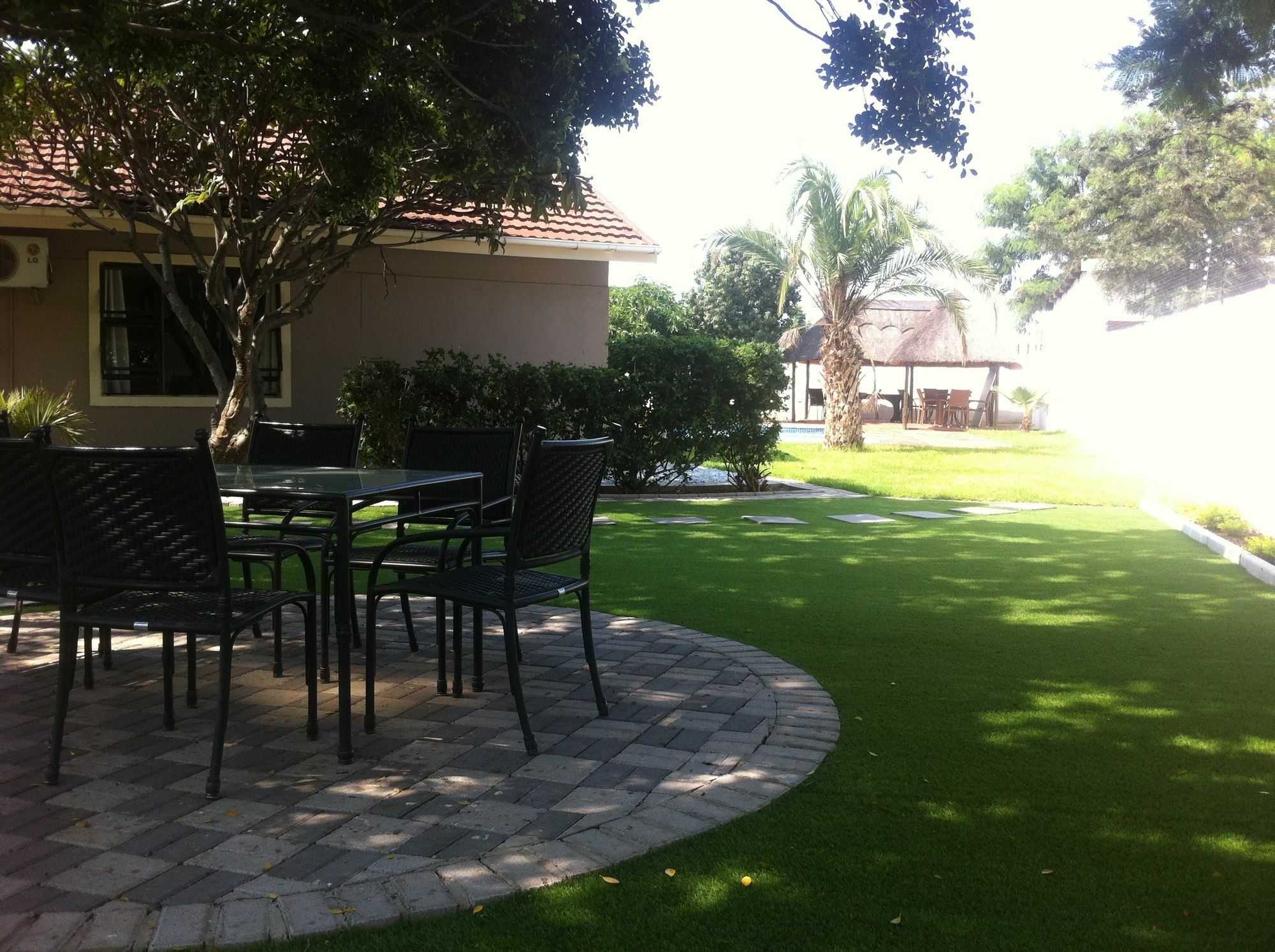 Cosy Palms Acomodação com café da manhã Gaborone Exterior foto